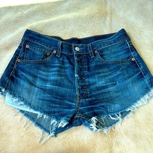 LEVIS Jean Cutoff Shorts